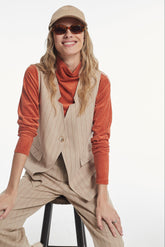 UNEQUAL DIPLOMATIC STRIPE MARKO VEST